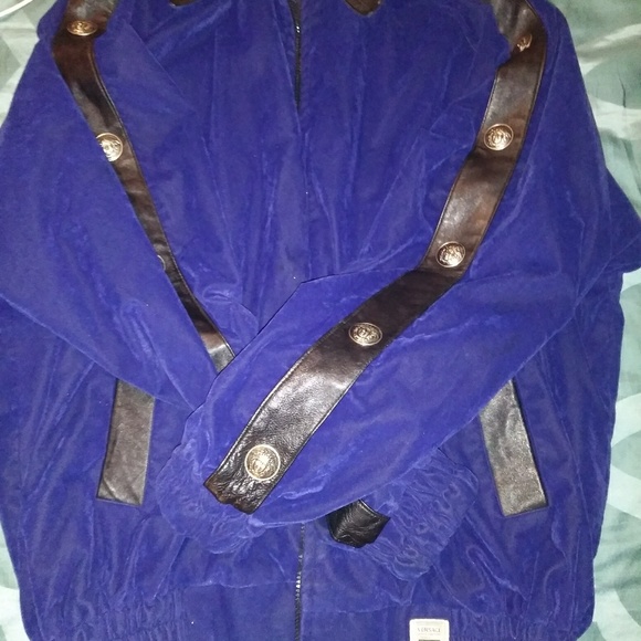 Blue velvet Versace jacket(Authentic)